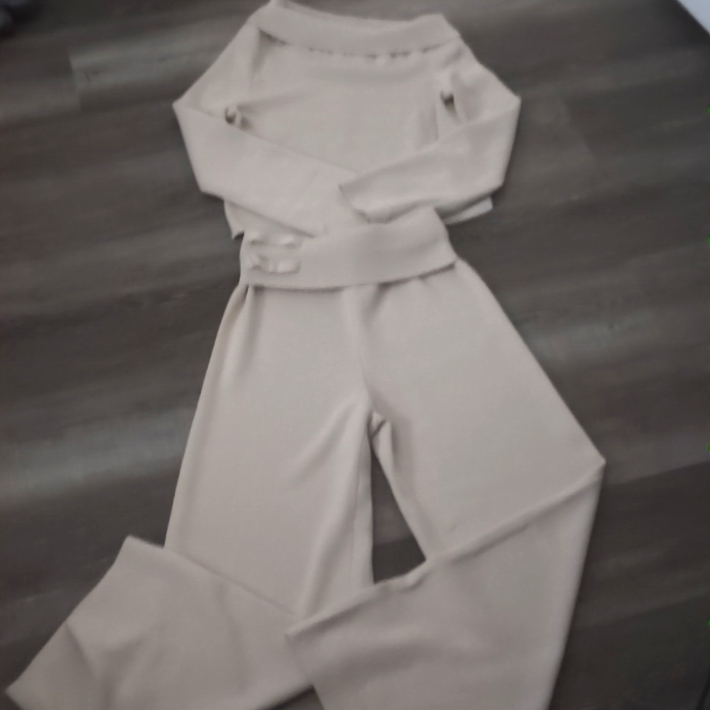 2 PC Cropped Off The Shoulder Sweater with Wide Leg Pant Size M